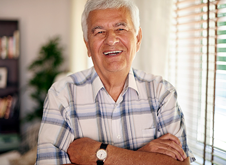 portrait-vital-old-man-living-room